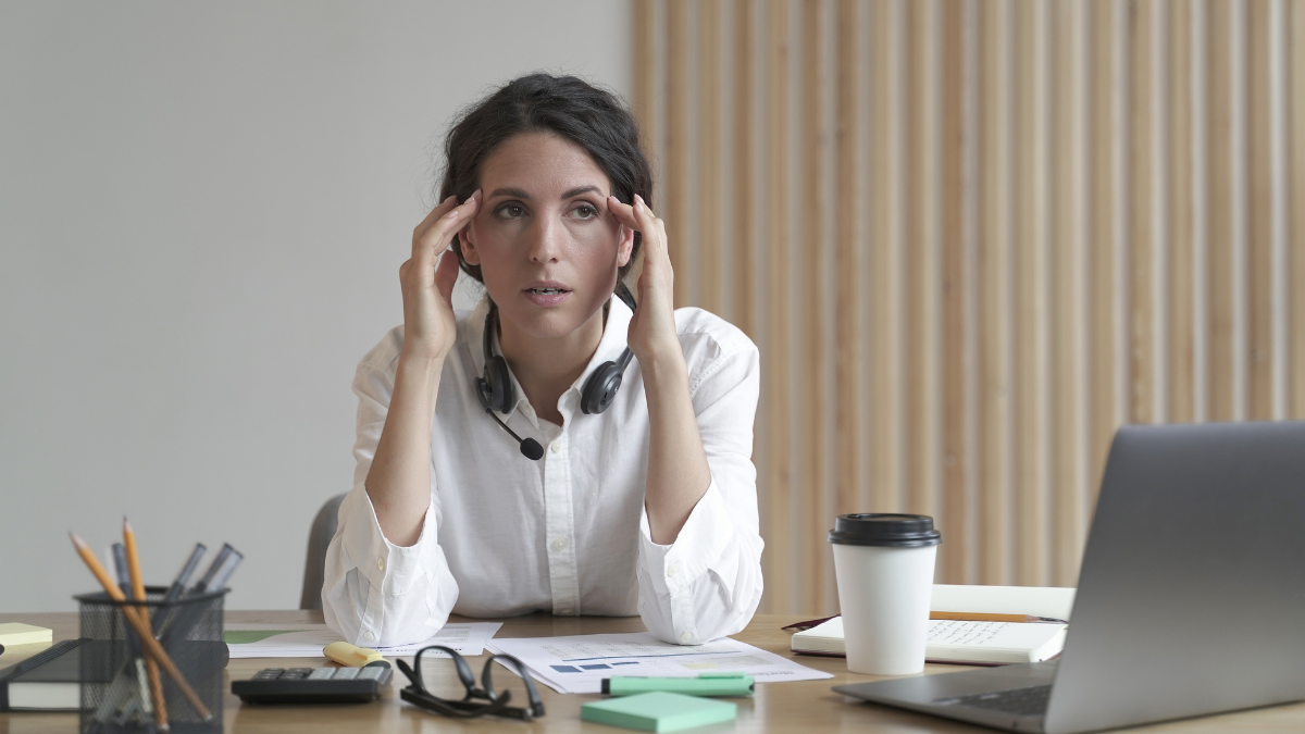 sintomas-de-estres-laboral-en-mujeres